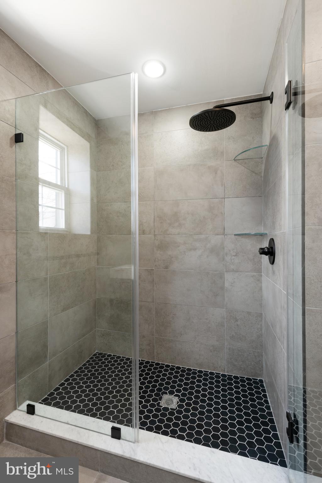 GRADUATE HOSPITAL - Residential Lease