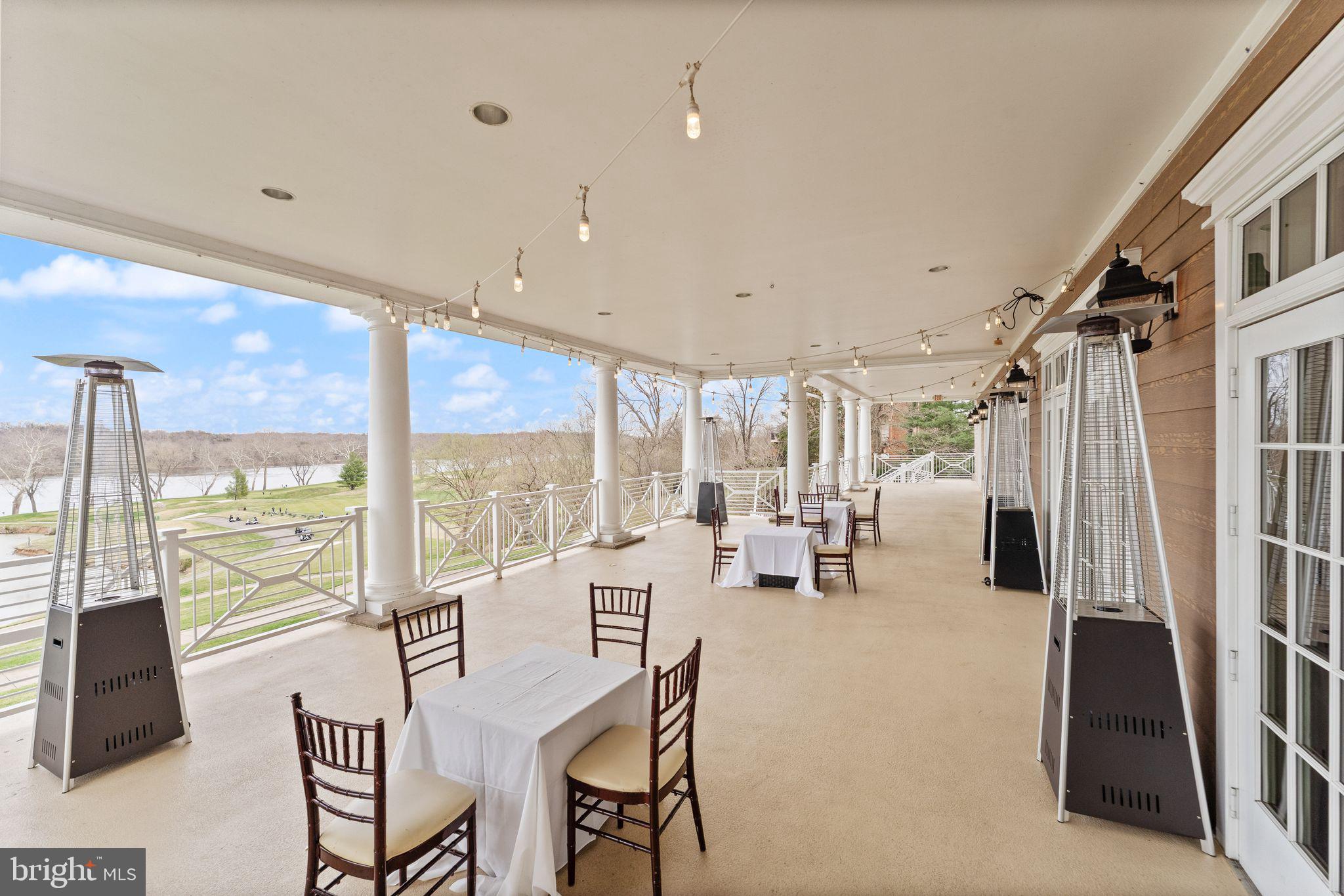 RIVER CREEK - Residential