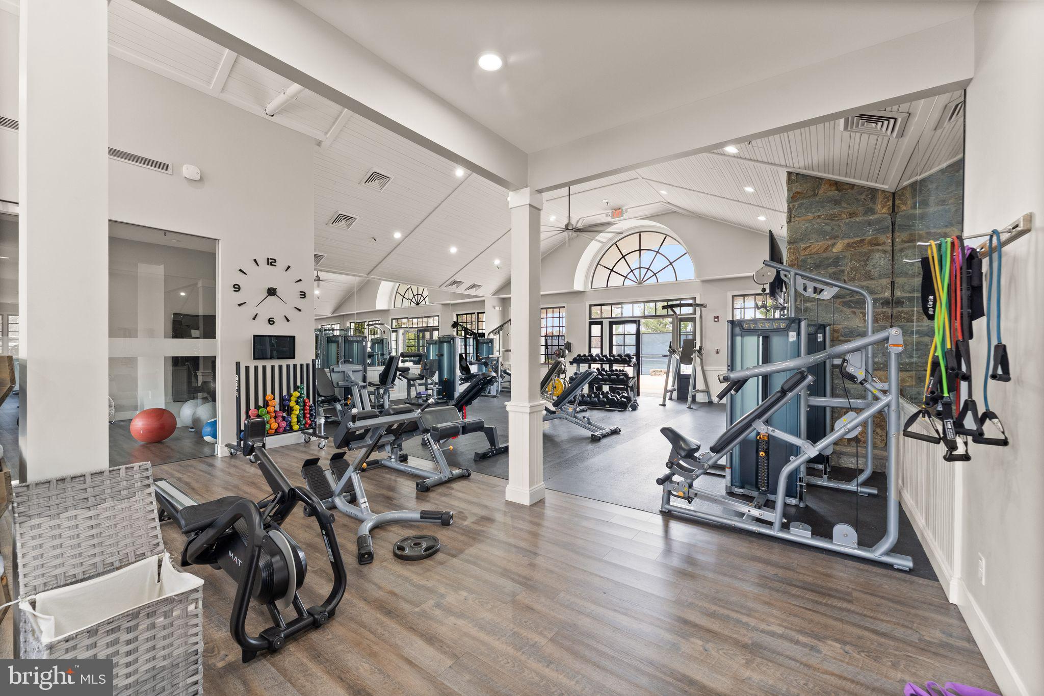 RIVER CREEK - Residential