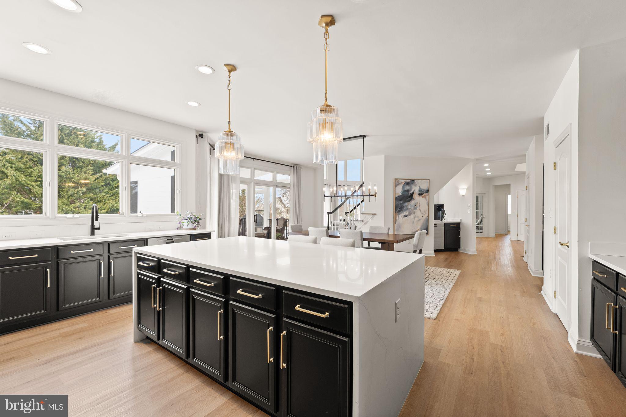 RIVER CREEK - Residential