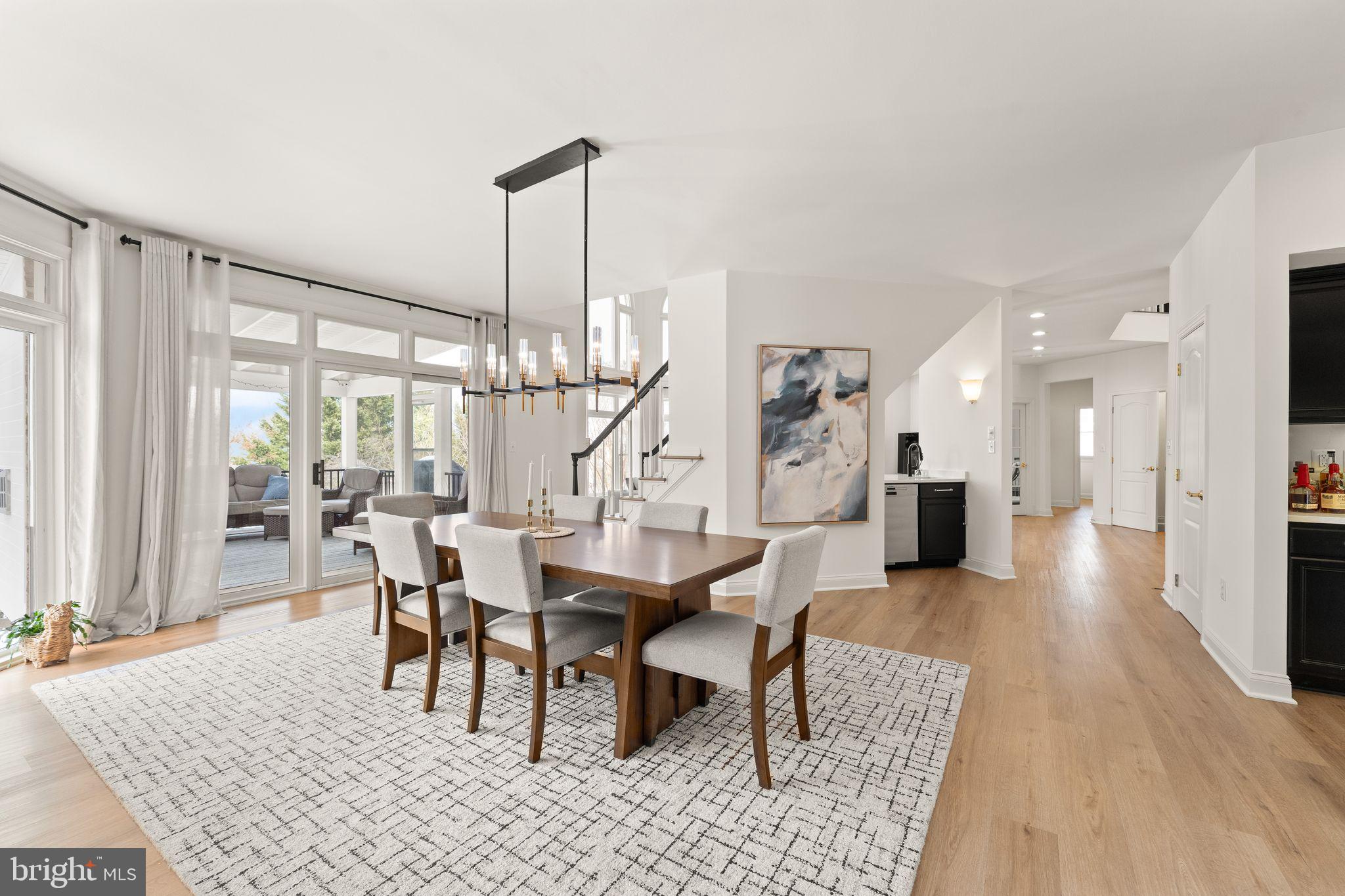 RIVER CREEK - Residential