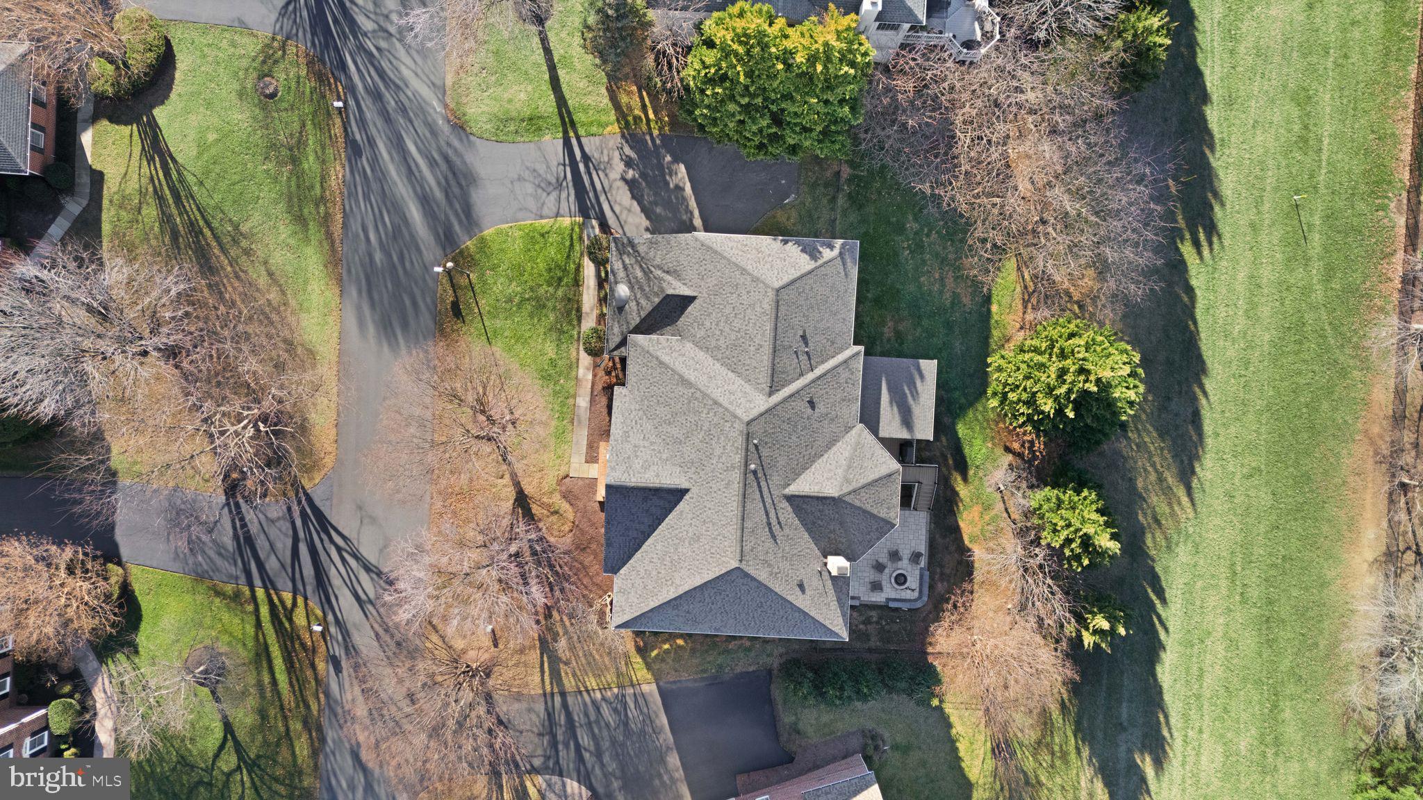 RIVER CREEK - Residential