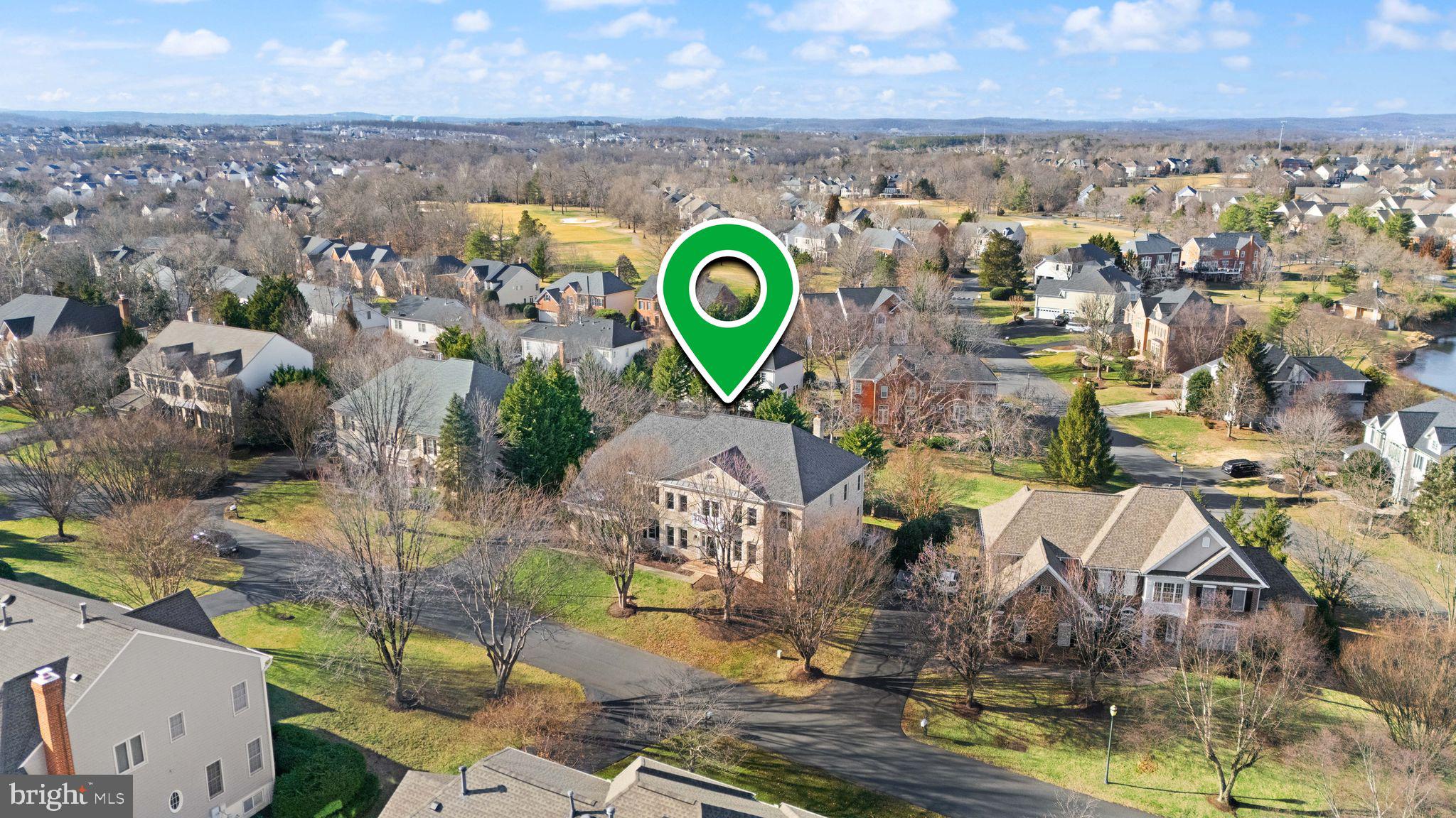 RIVER CREEK - Residential