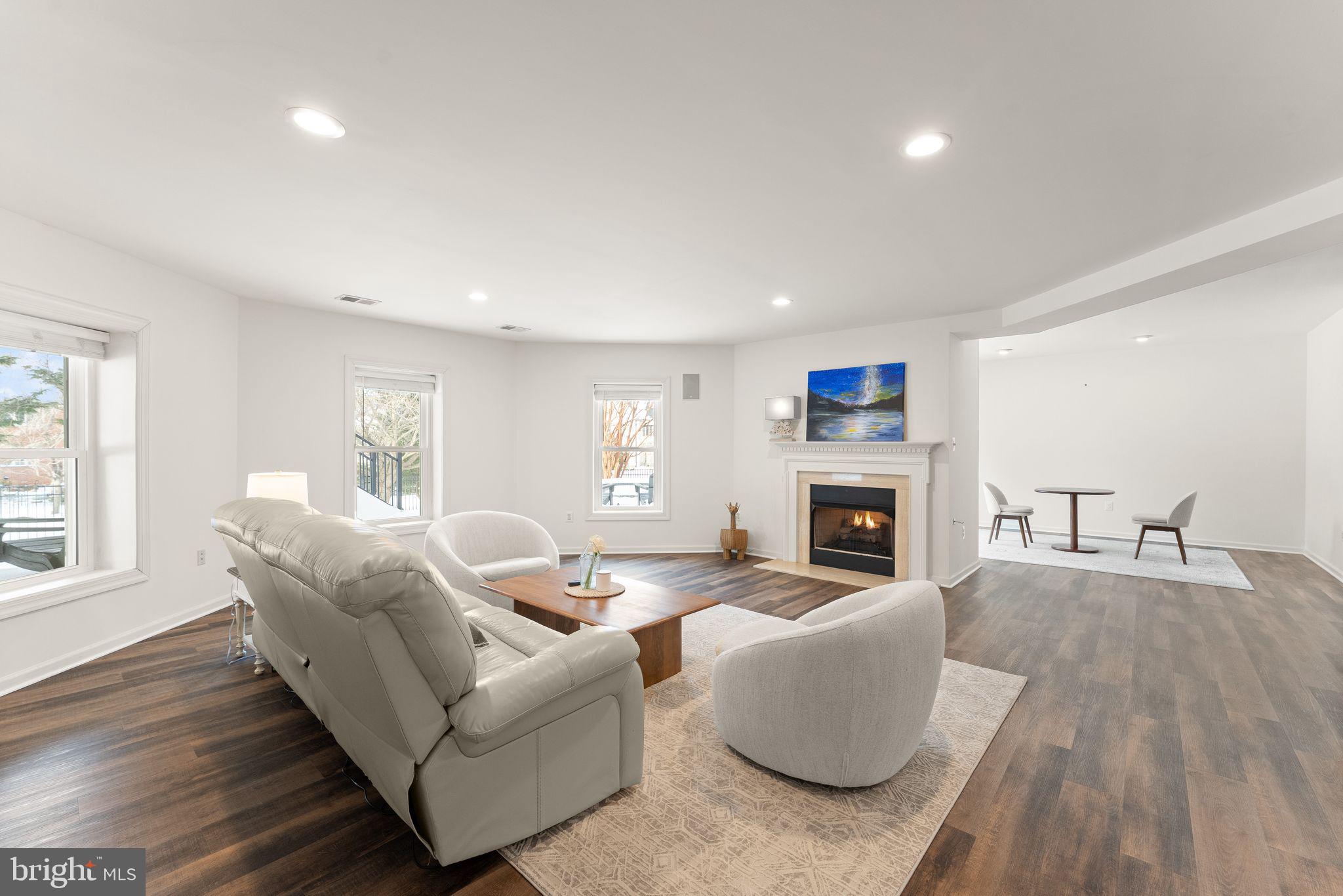 RIVER CREEK - Residential