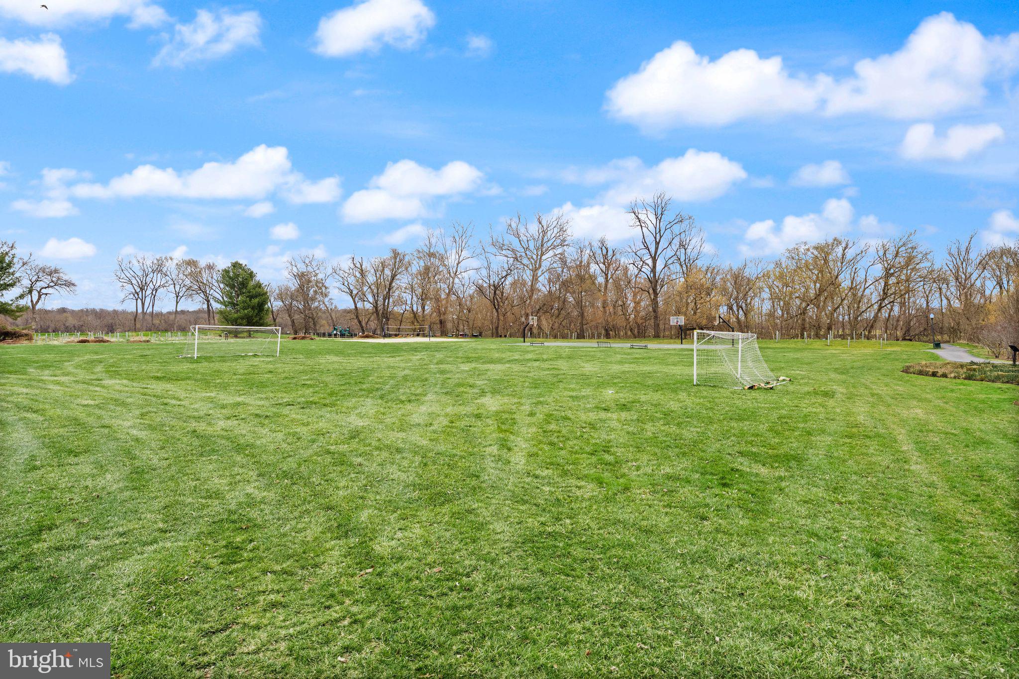 RIVER CREEK - Residential