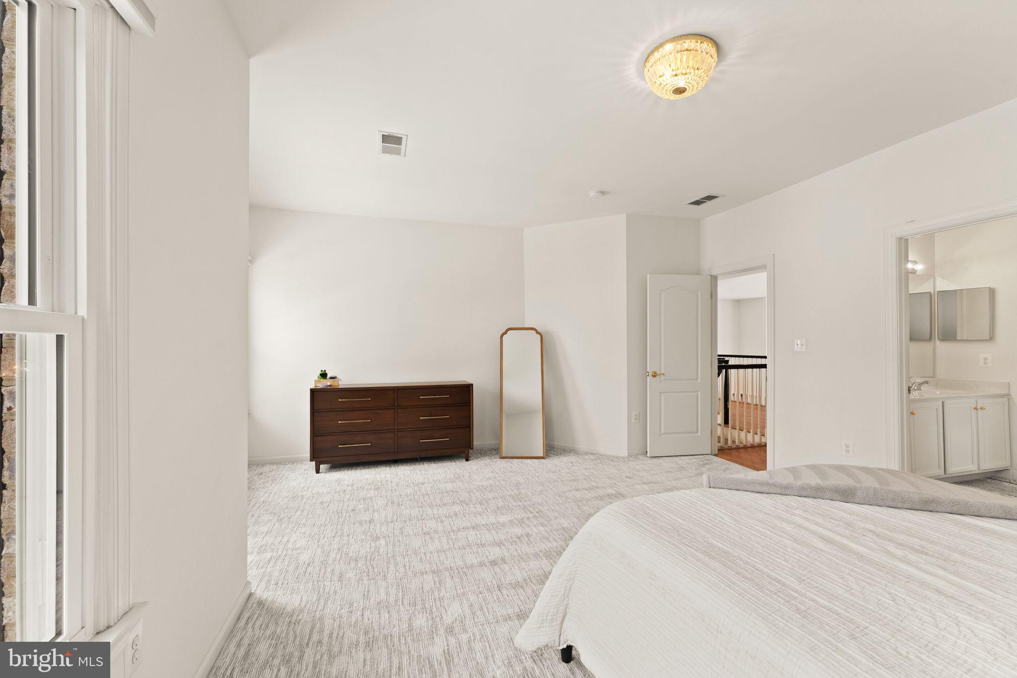 RIVER CREEK - Residential