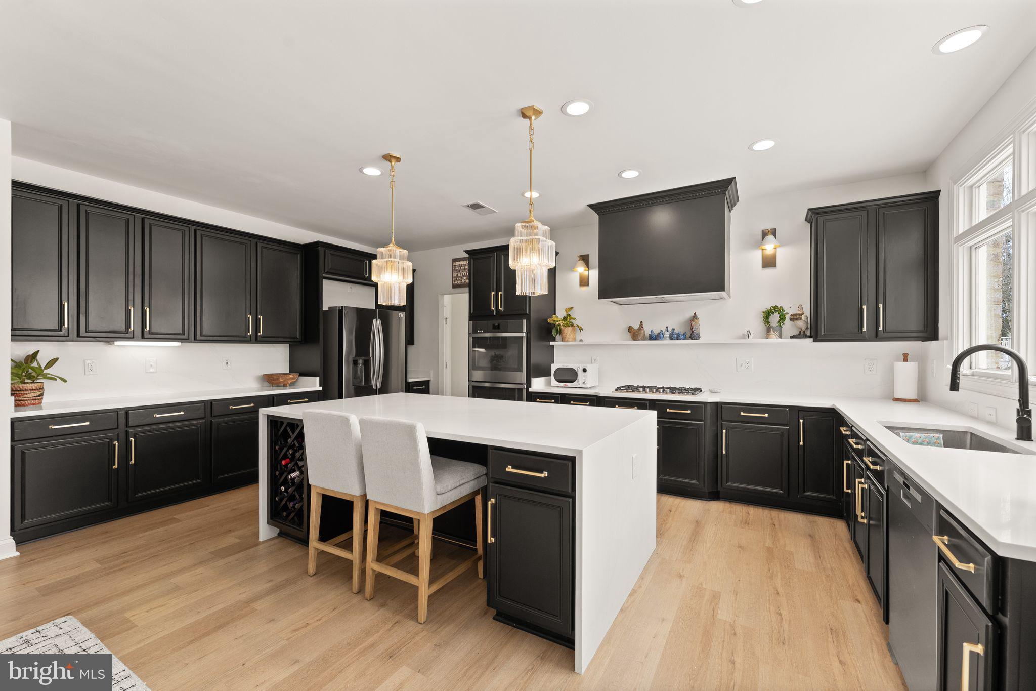 RIVER CREEK - Residential