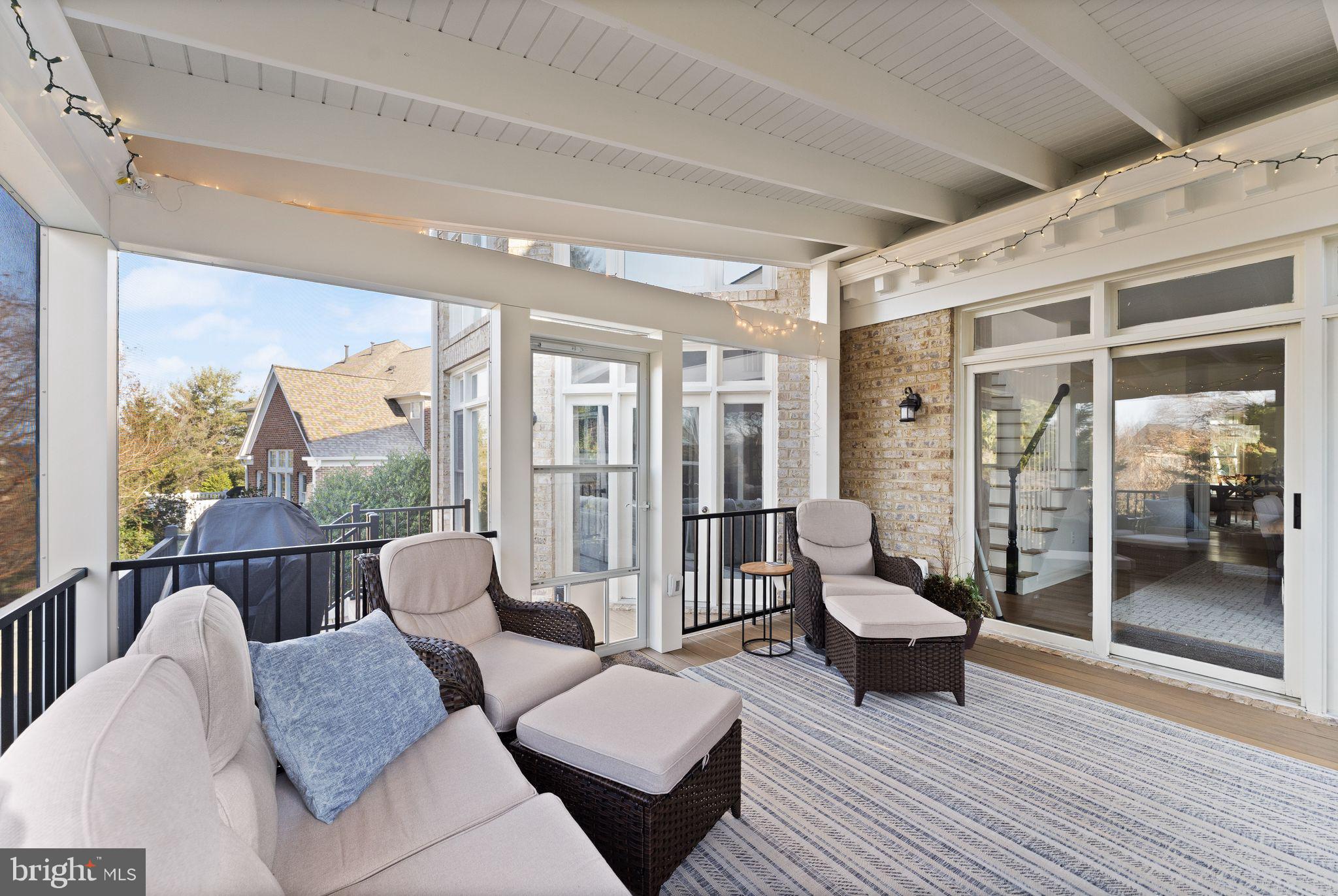 RIVER CREEK - Residential