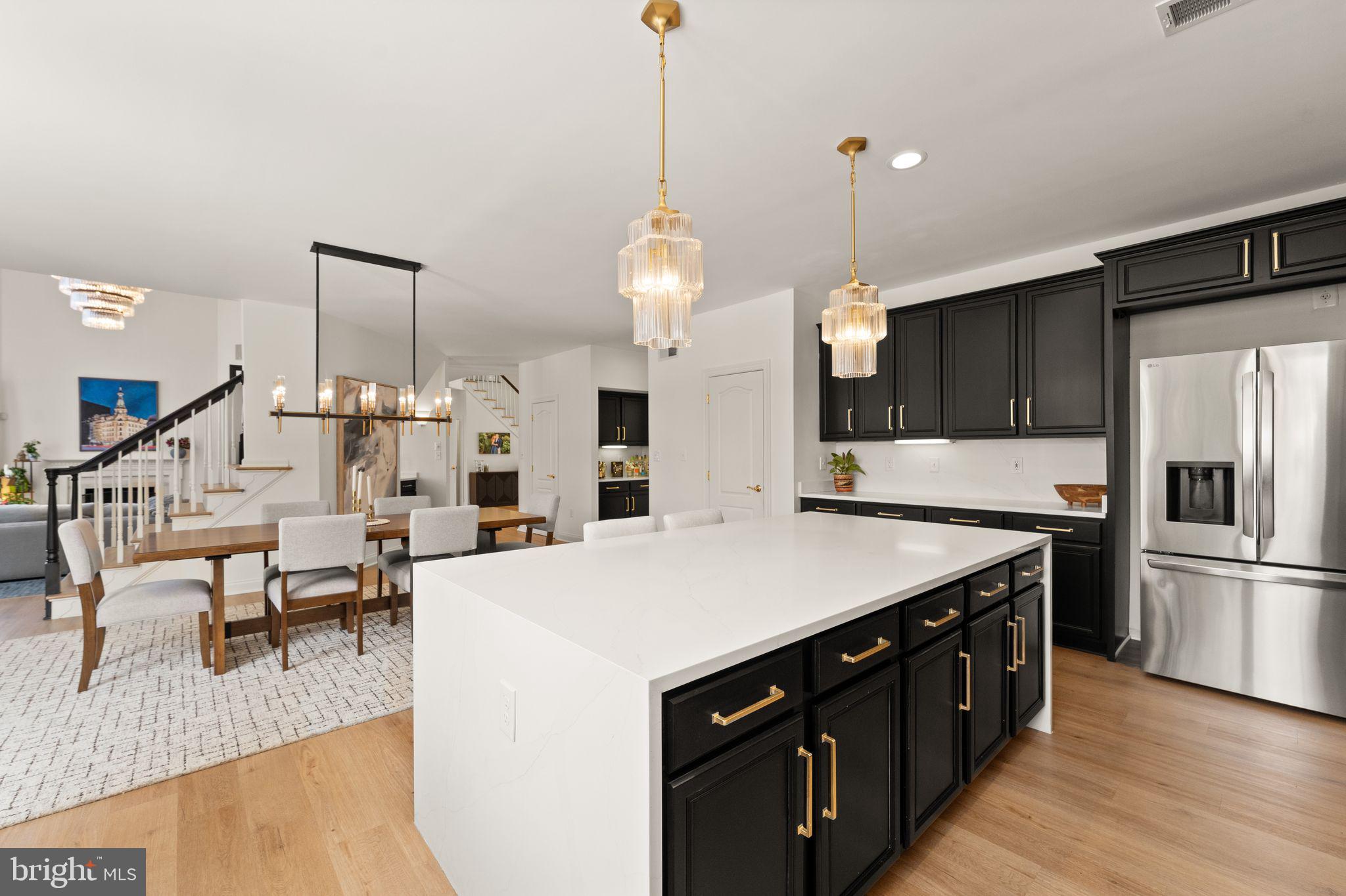 RIVER CREEK - Residential