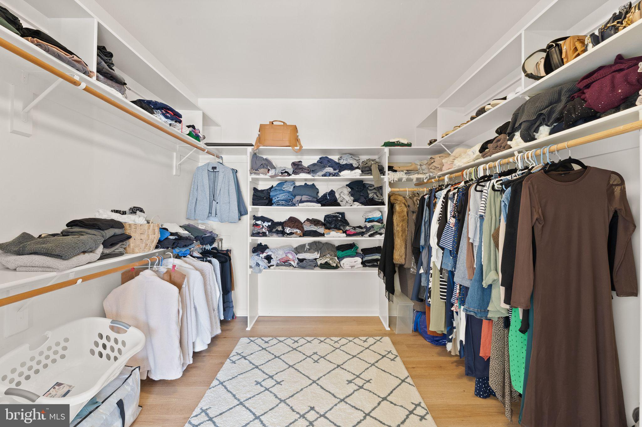 RIVER CREEK - Residential