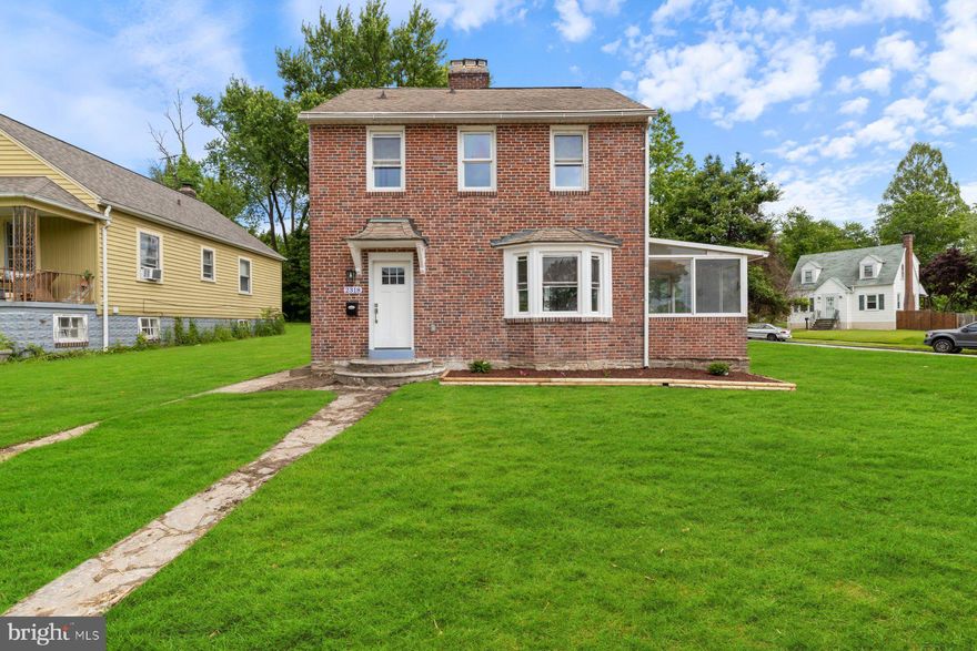 Gorgeously renovated 4 bed, 2 bath single-family home on over 6,000 sq ft of land! This stunning property features a bright and airy sunroom, perfect for year-round enjoyment. No detail was missed—enjoy modern finishes throughout, along with a brand new condenser and furnace for added peace of mind. A beautifully upgraded home that’s truly move-in ready!