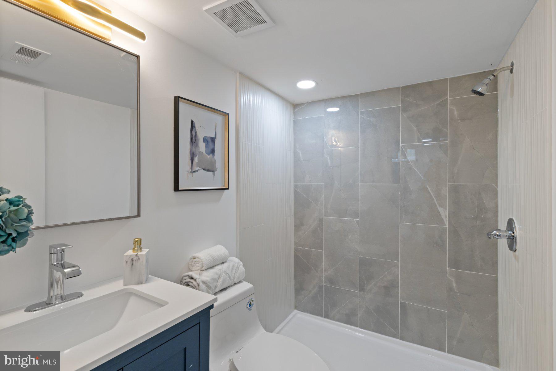 HAMILTON HEIGHTS - Residential