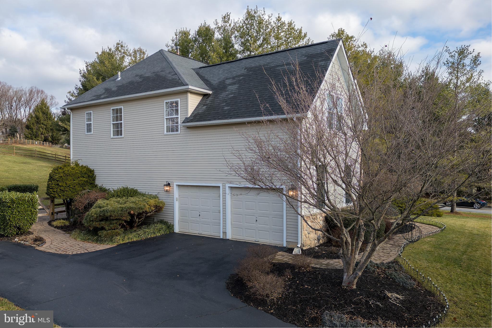 MEADOW RUN - Residential