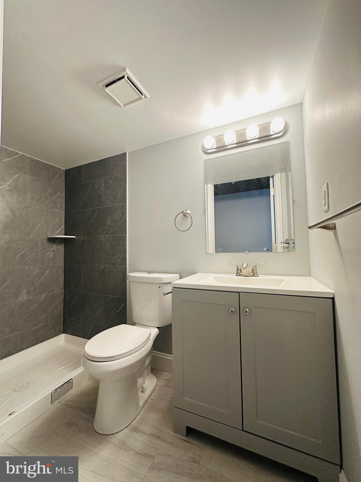 MAYFAIR (WEST) - Residential