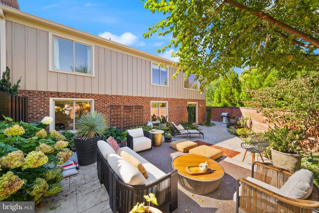 Photo of 3881 Rust Hill Place, FAIRFAX, VA 22030 (MLS # VAFC2009404)