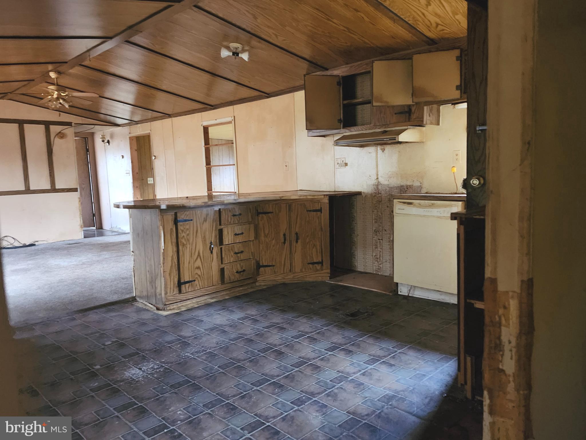 TOWN HILL RANCHES - Residential