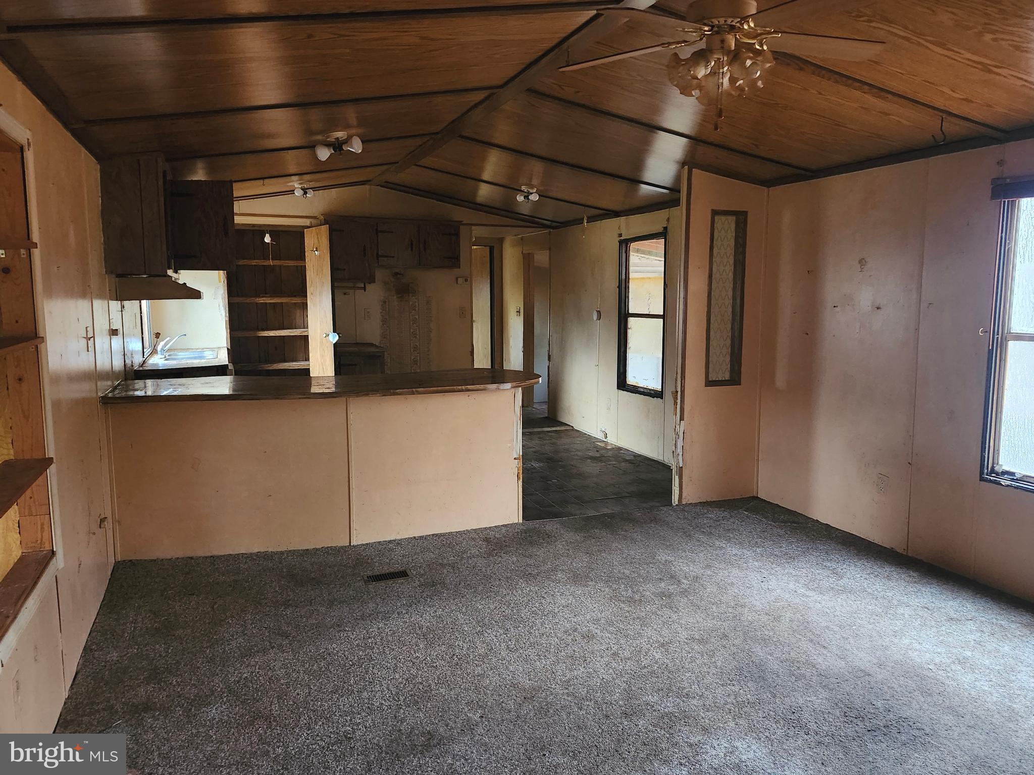 TOWN HILL RANCHES - Residential