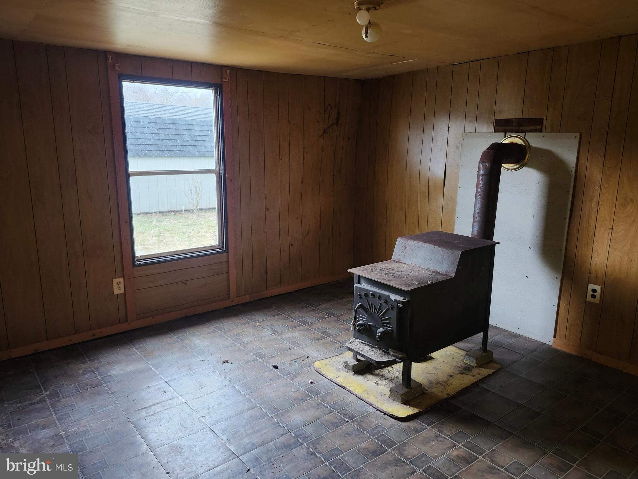 TOWN HILL RANCHES - Residential