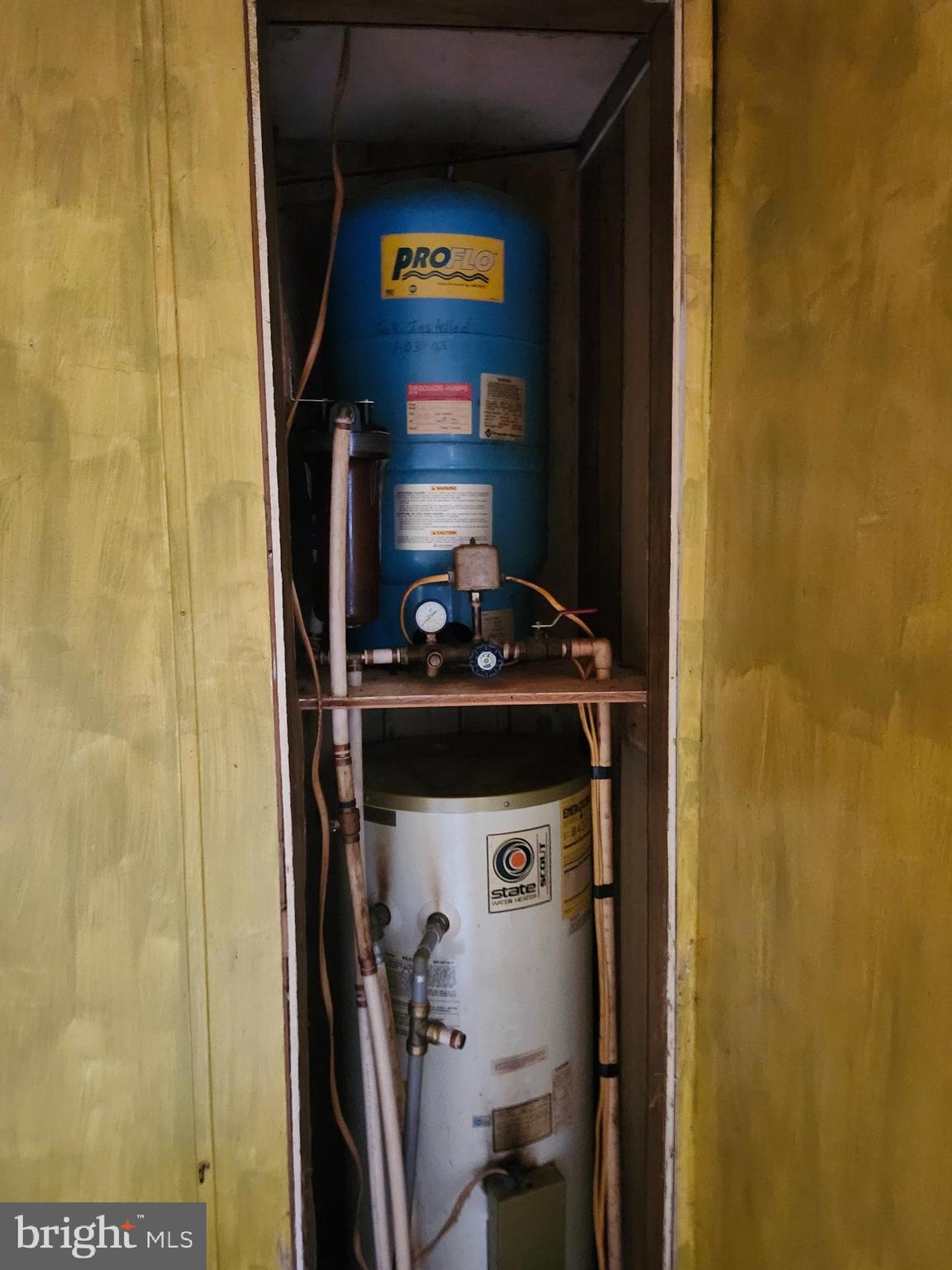 TOWN HILL RANCHES - Residential