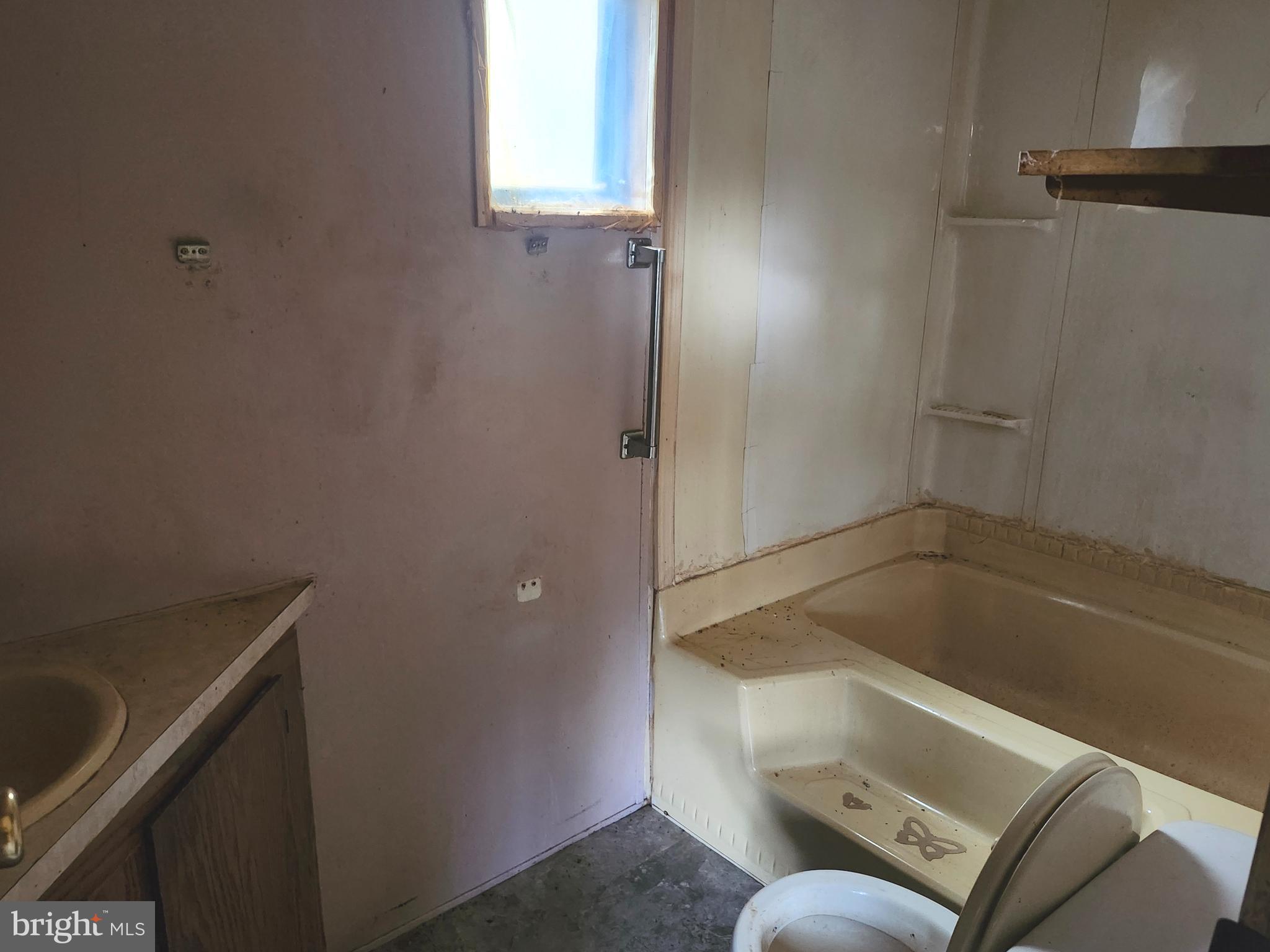 TOWN HILL RANCHES - Residential