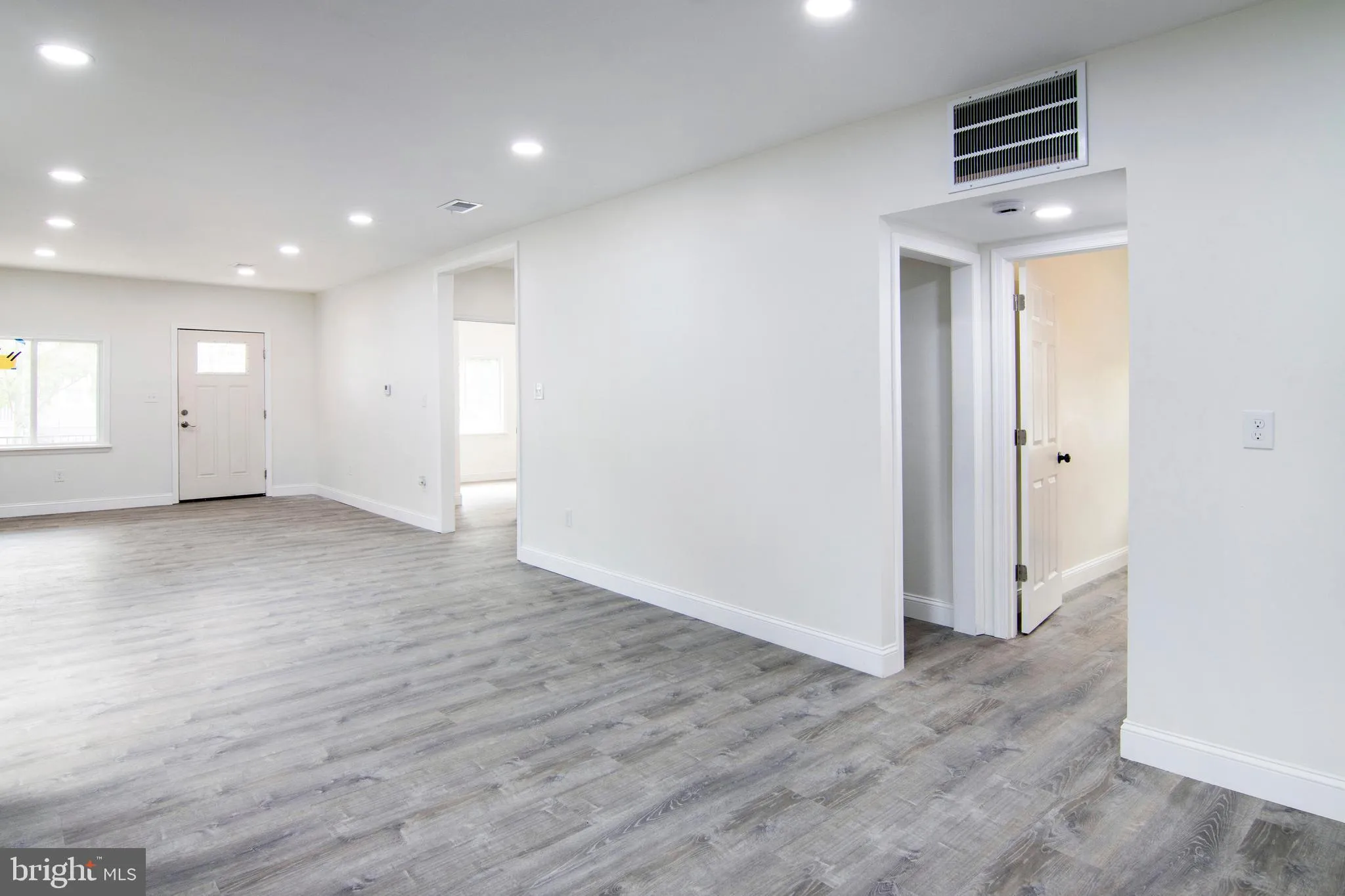 Vineland, New Jersey 08360, United States, 3 Bedrooms Bedrooms, ,2 BathroomsBathrooms,Residential,Active,190268