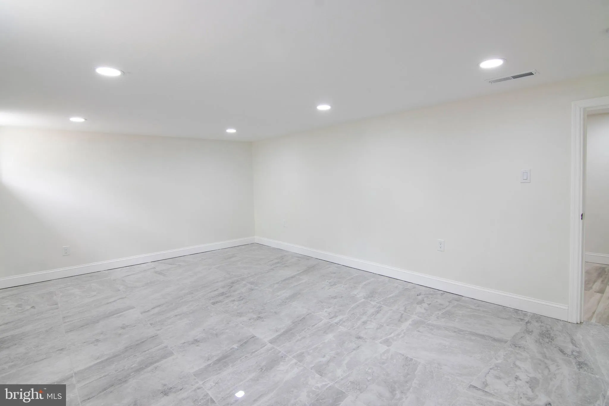 Vineland, New Jersey 08360, United States, 3 Bedrooms Bedrooms, ,2 BathroomsBathrooms,Residential,Active,190268