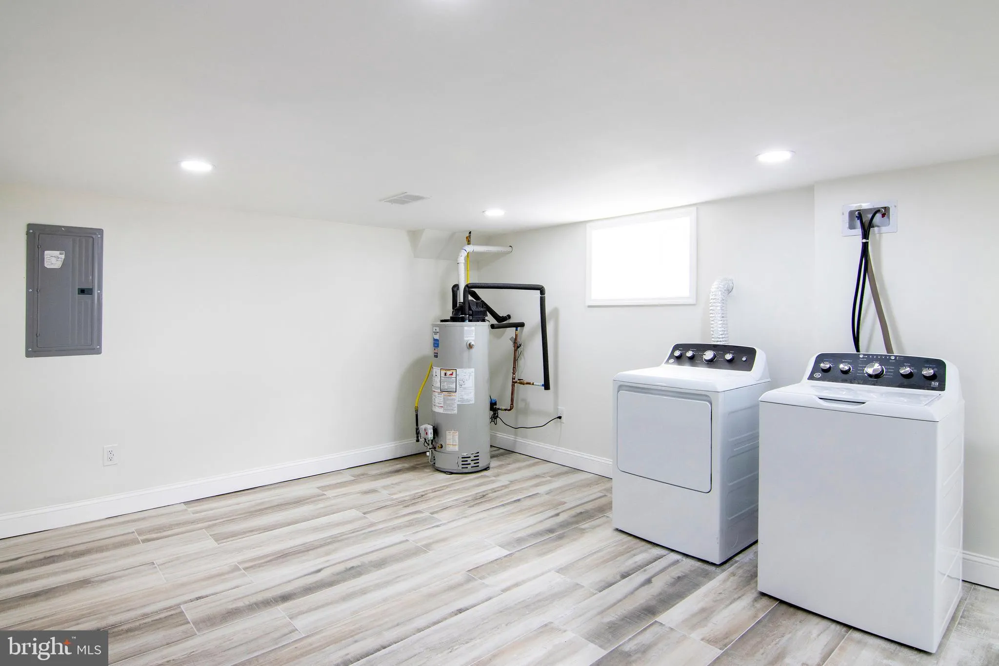 Vineland, New Jersey 08360, United States, 3 Bedrooms Bedrooms, ,2 BathroomsBathrooms,Residential,Active,190268