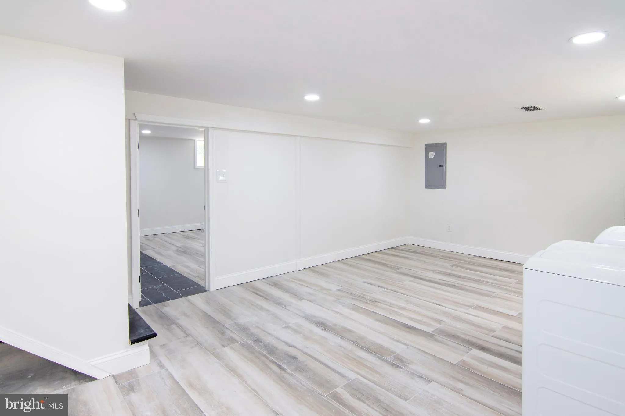 Vineland, New Jersey 08360, United States, 3 Bedrooms Bedrooms, ,2 BathroomsBathrooms,Residential,Active,190268