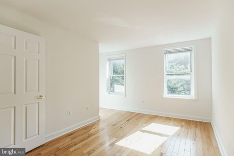 Tiny photo for 904 S 6th Street, PHILADELPHIA, PA 19147 (MLS # PAPH2545950)