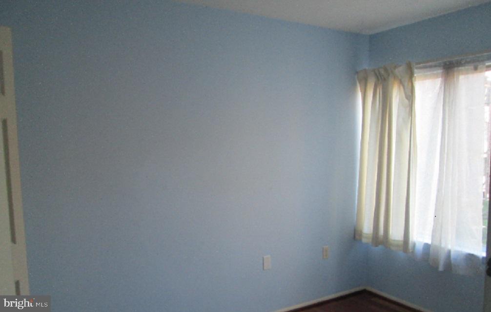 GREENBRIAR CONDO PHASE I - Residential Lease