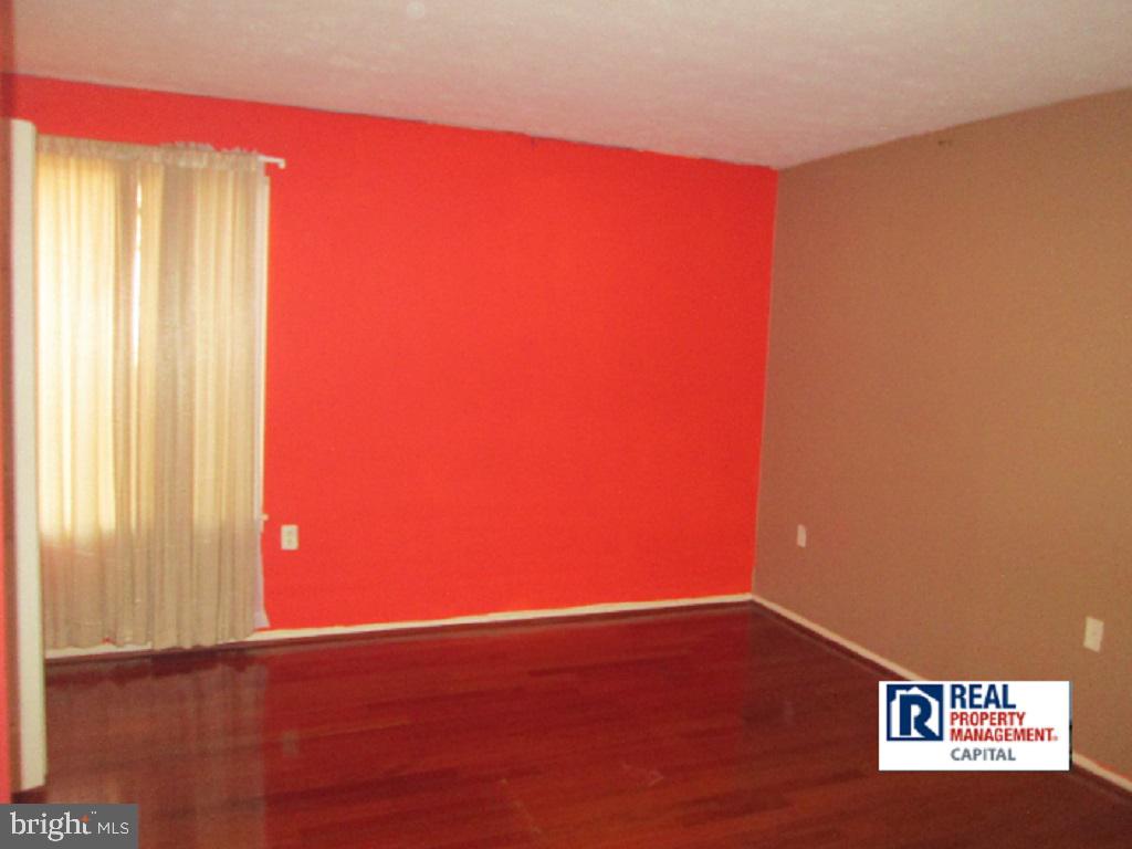 GREENBRIAR CONDO PHASE I - Residential Lease