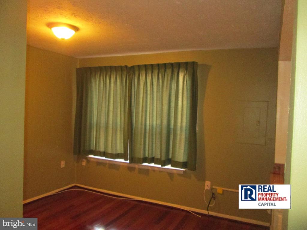 GREENBRIAR CONDO PHASE I - Residential Lease