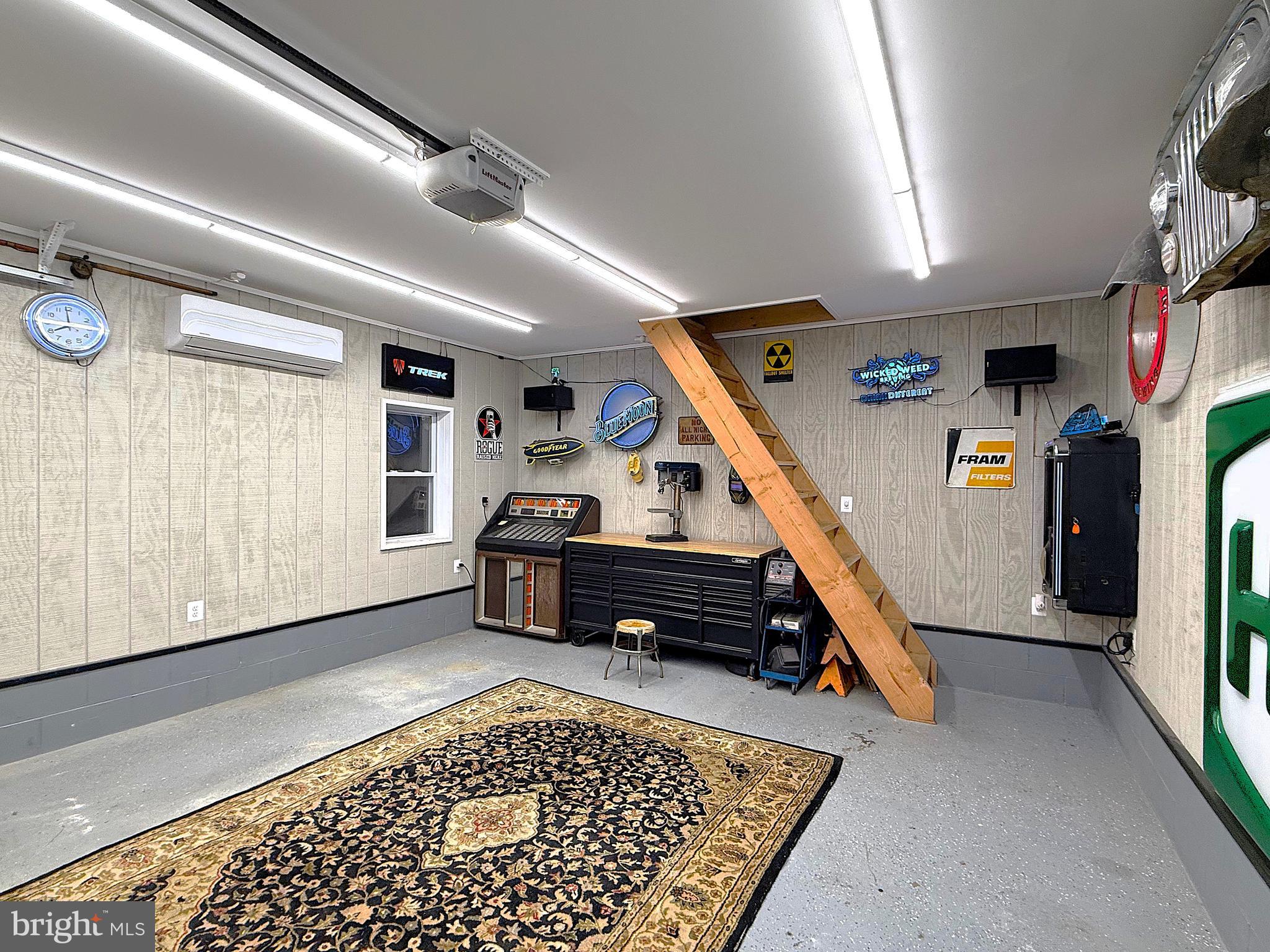 GLENSIDE - Residential