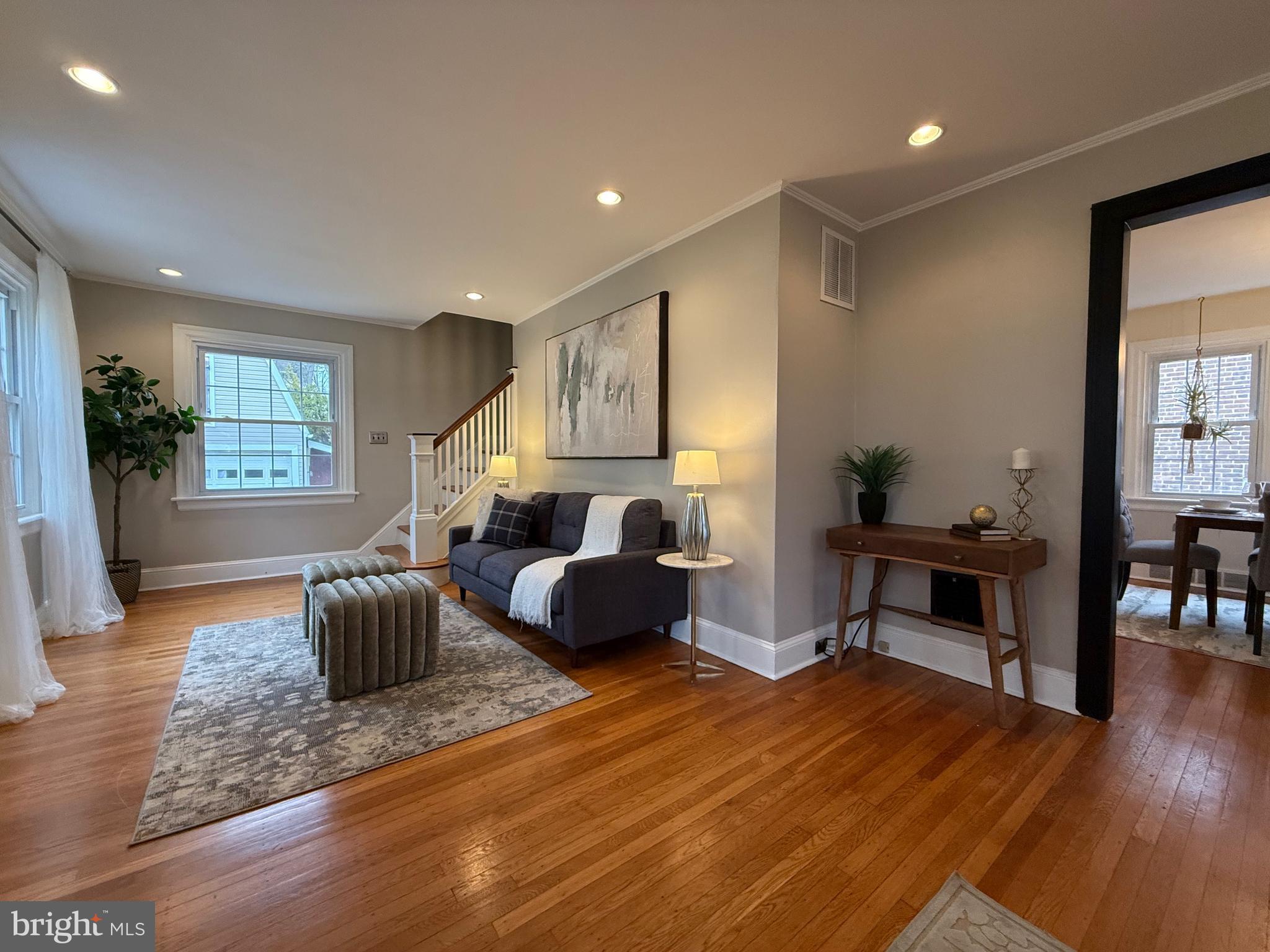 GLENSIDE - Residential