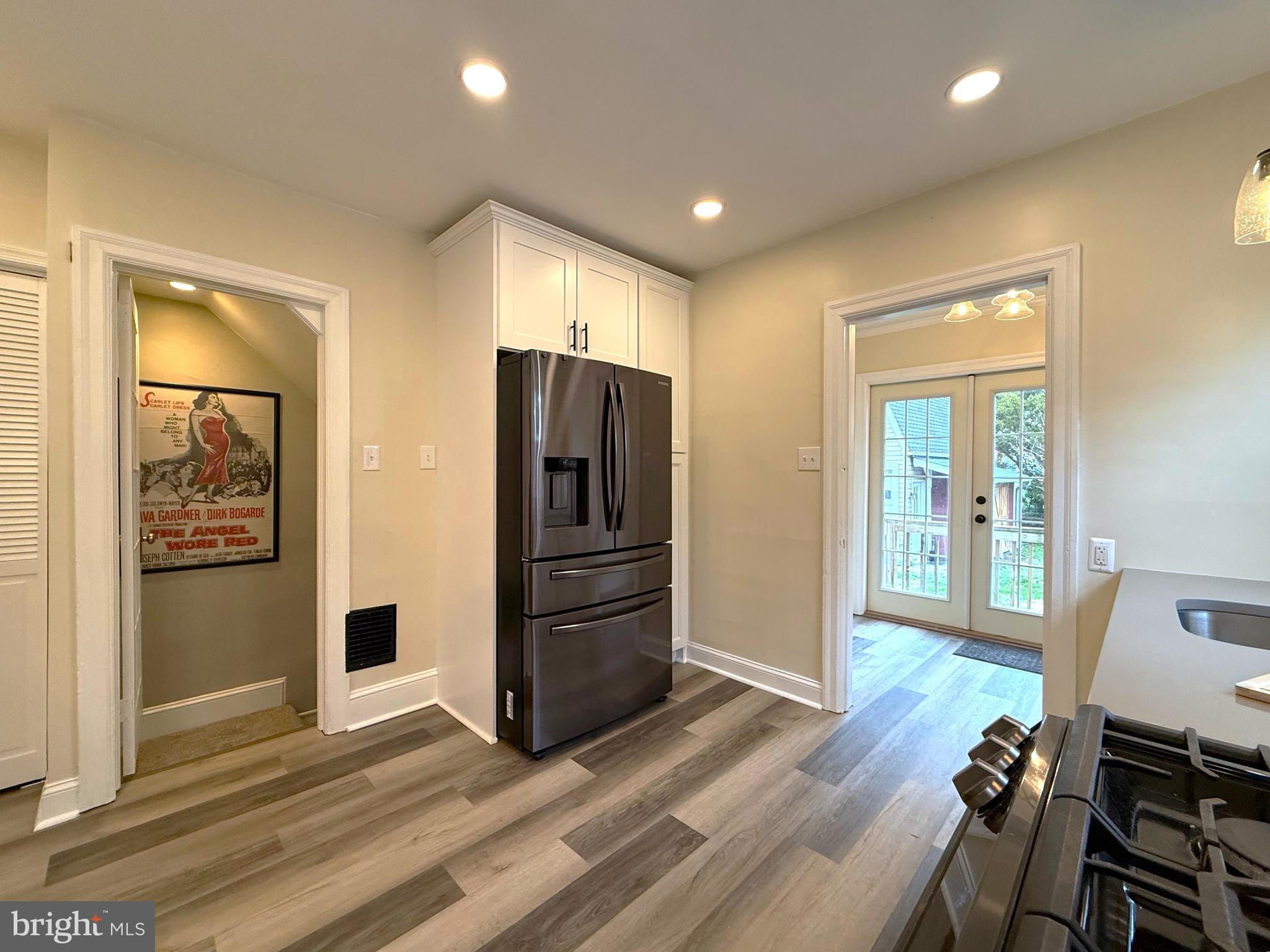 GLENSIDE - Residential