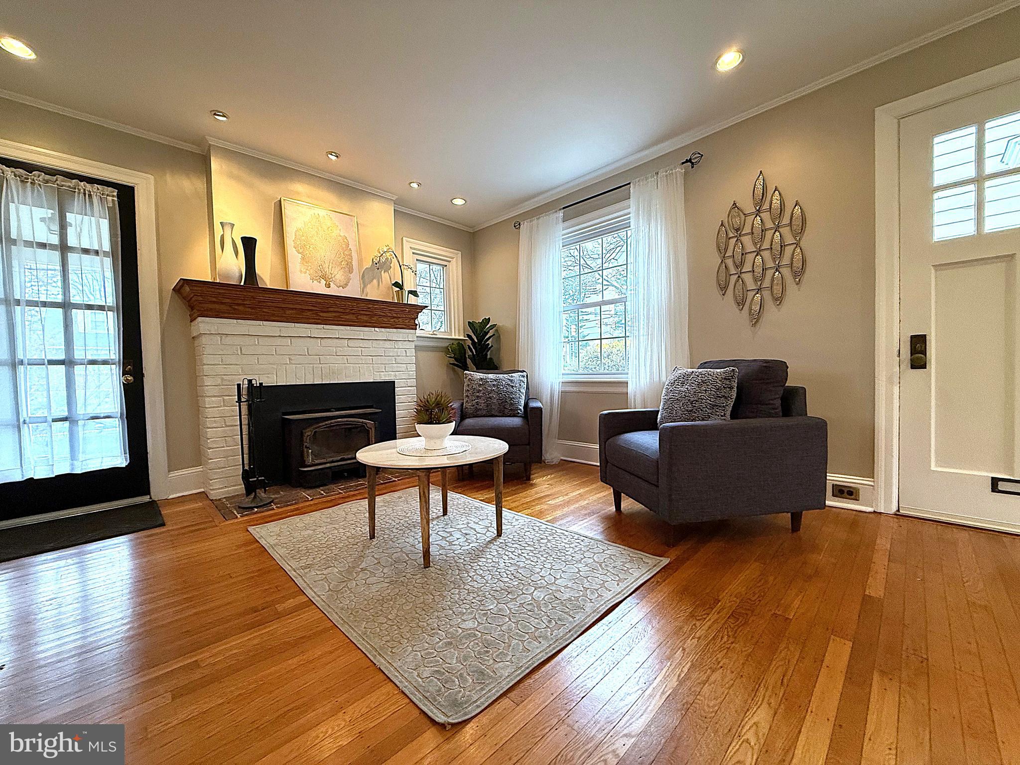 GLENSIDE - Residential