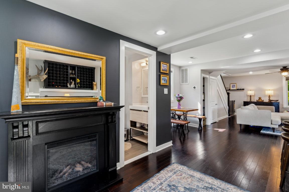 927 ANNAPOLIS ROAD