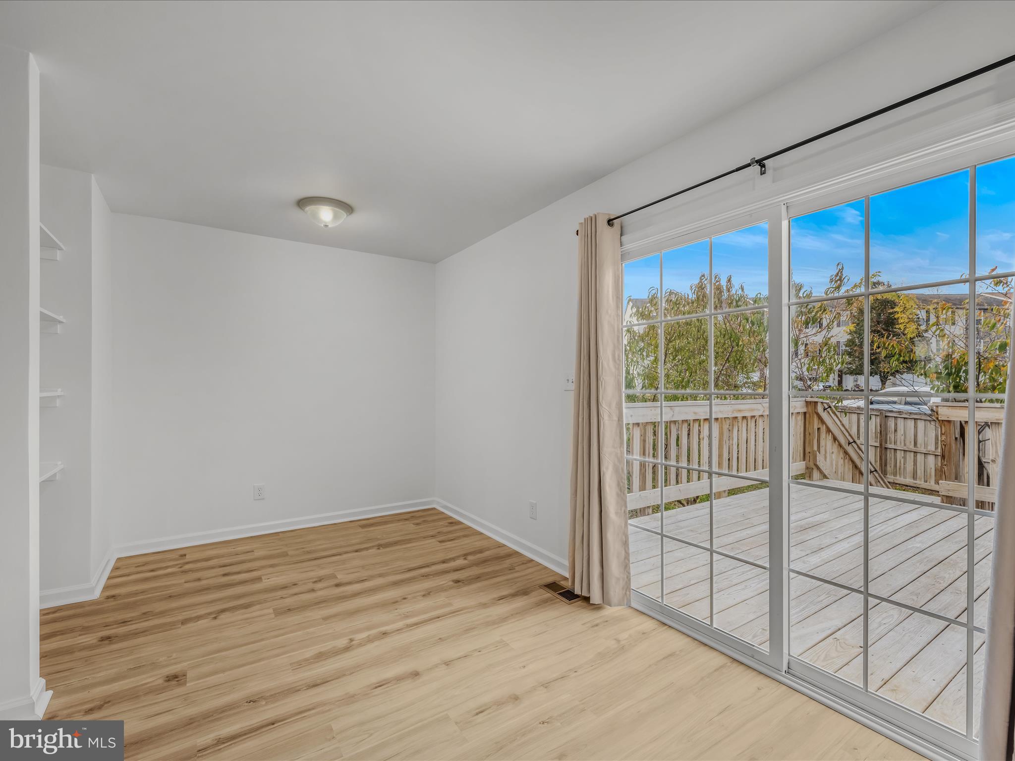 MILLS FARM - Residential