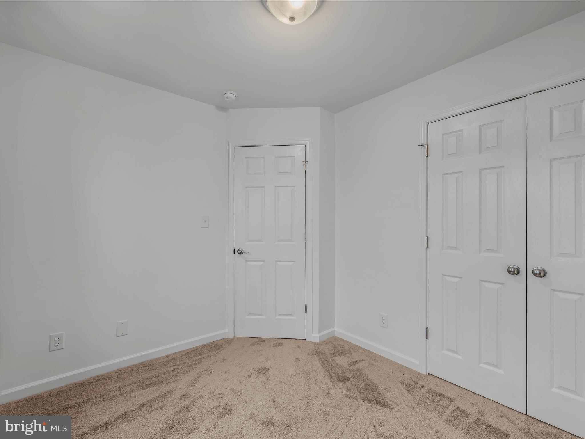 MILLS FARM - Residential