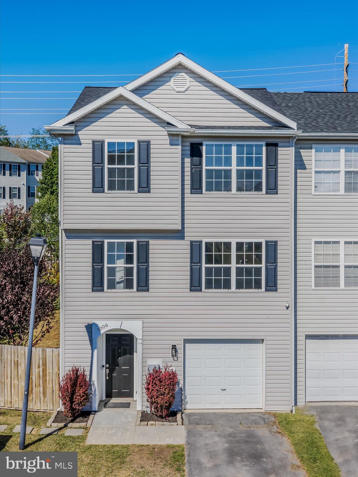 MILLS FARM - Residential