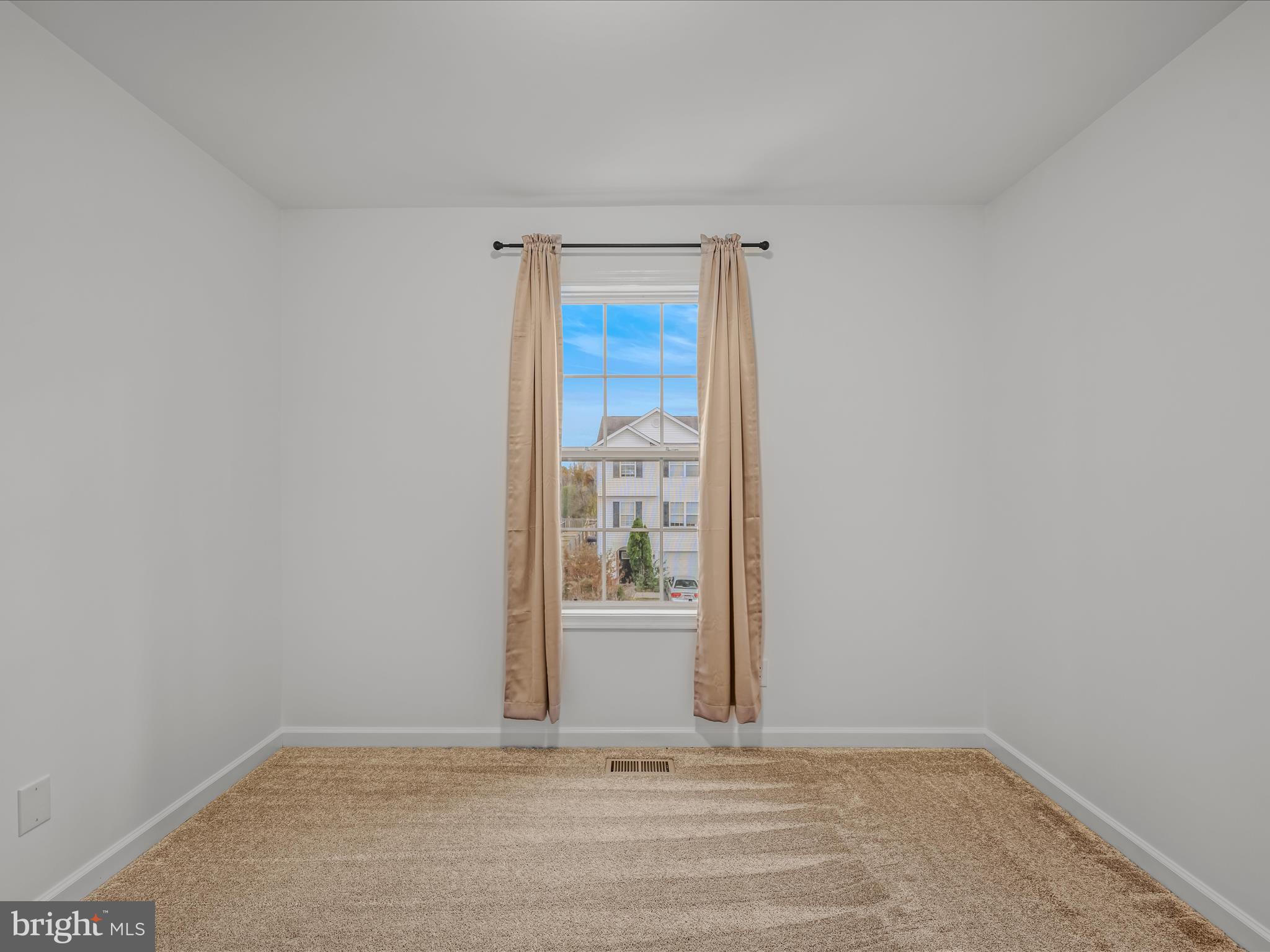 MILLS FARM - Residential