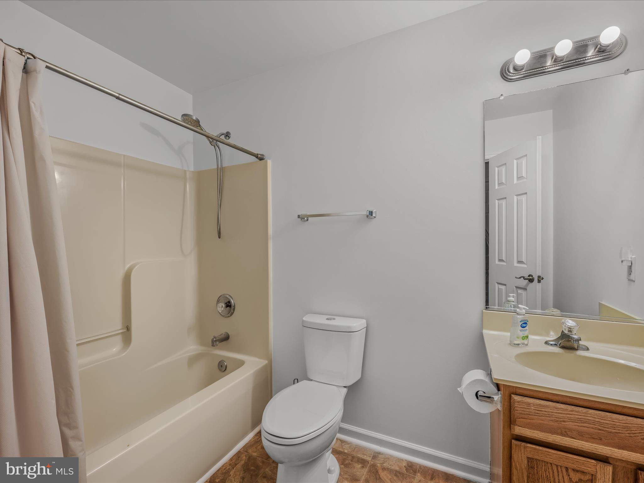 MILLS FARM - Residential