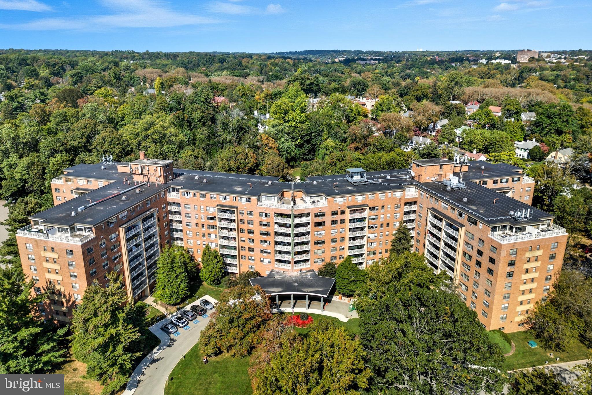 ELKINS PARK HOUSE - Residential