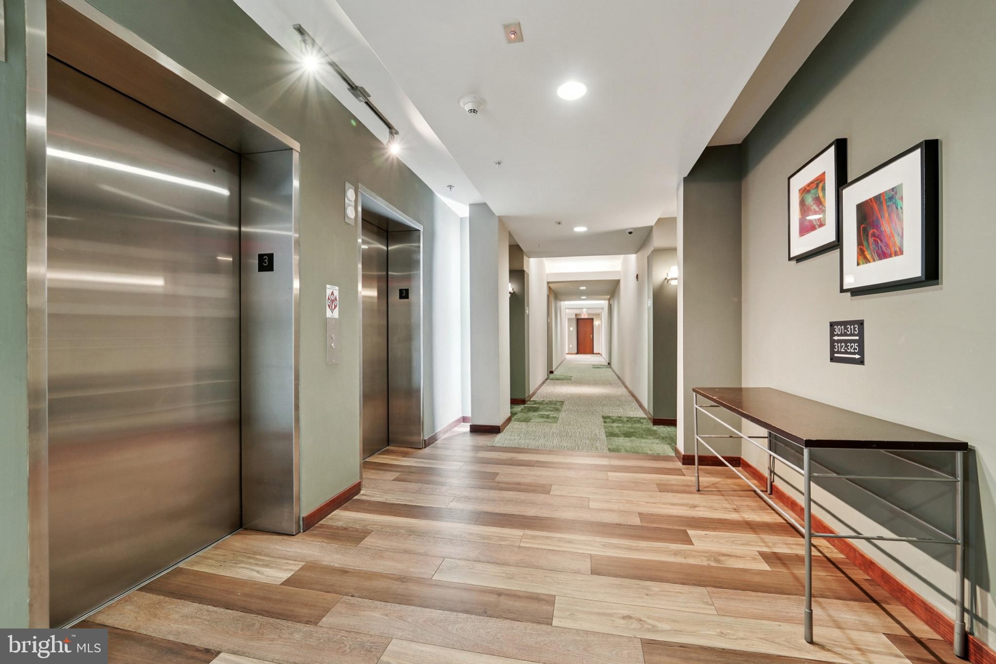 TWELVE09 - Residential