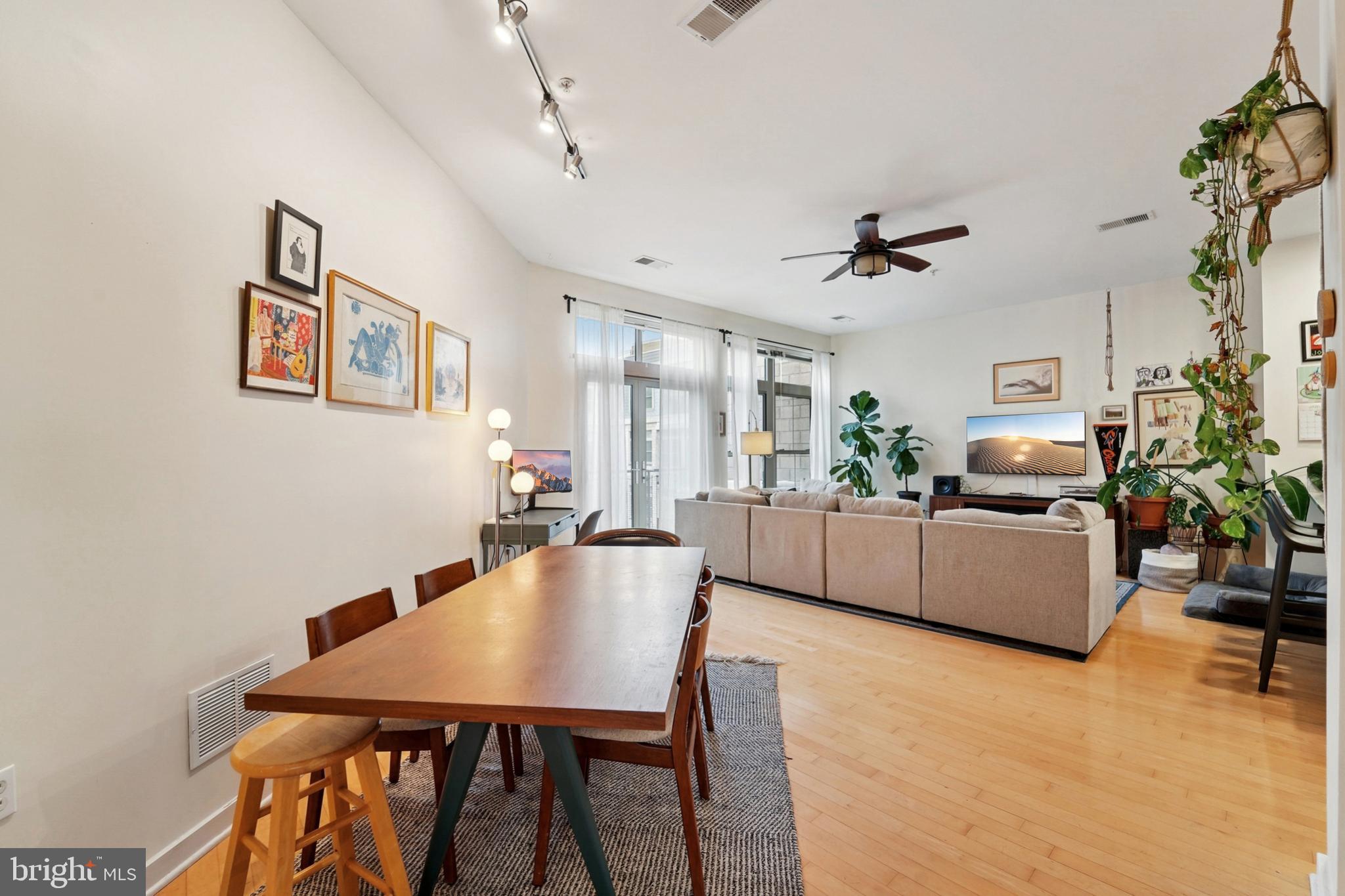 TWELVE09 - Residential