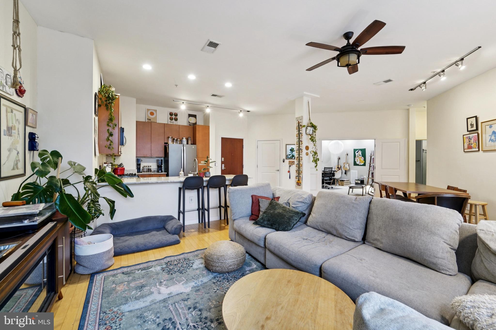 TWELVE09 - Residential