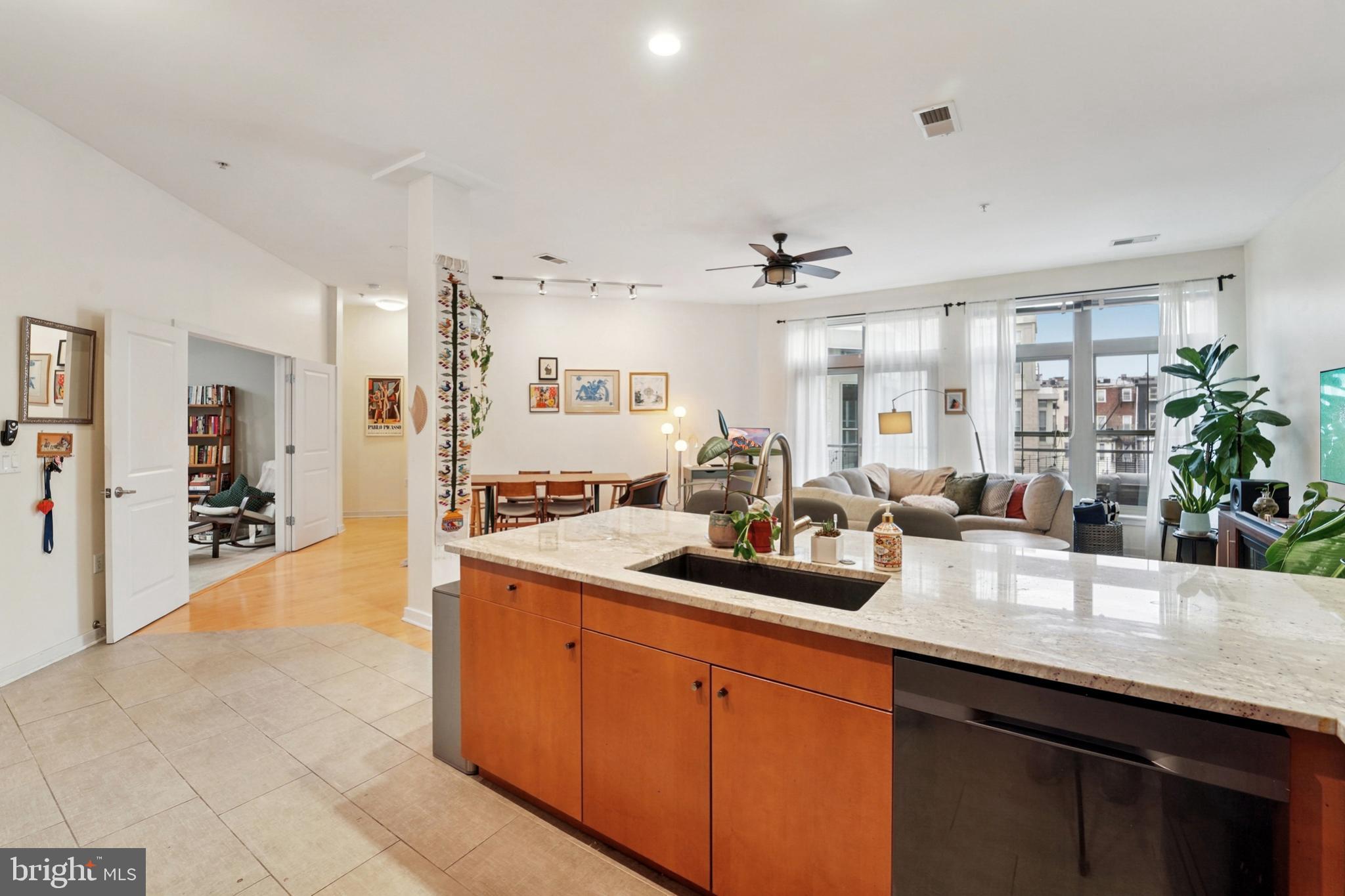 TWELVE09 - Residential