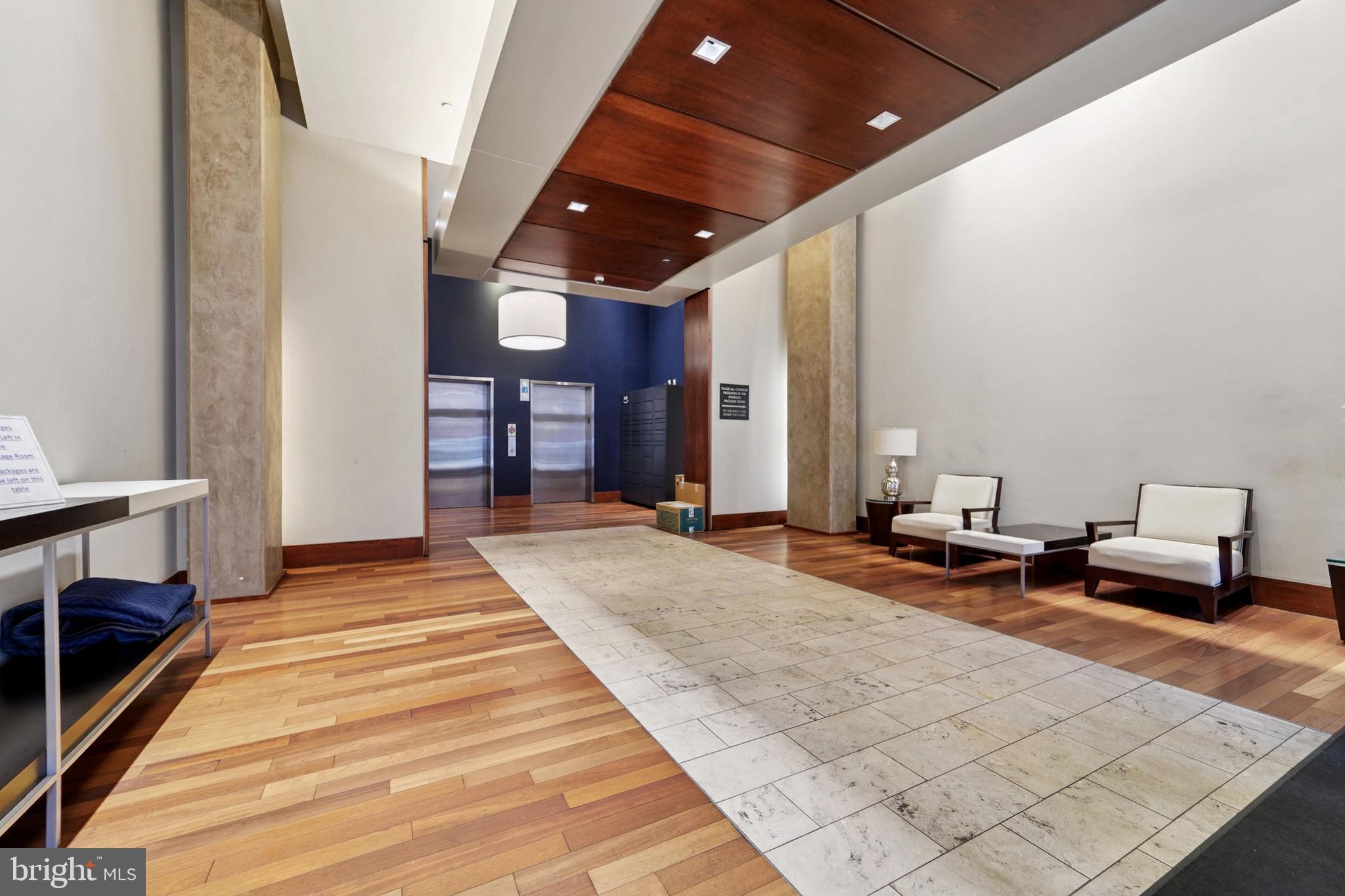 TWELVE09 - Residential