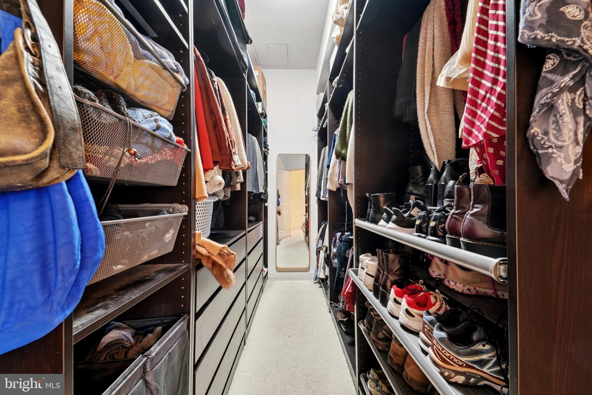 TWELVE09 - Residential