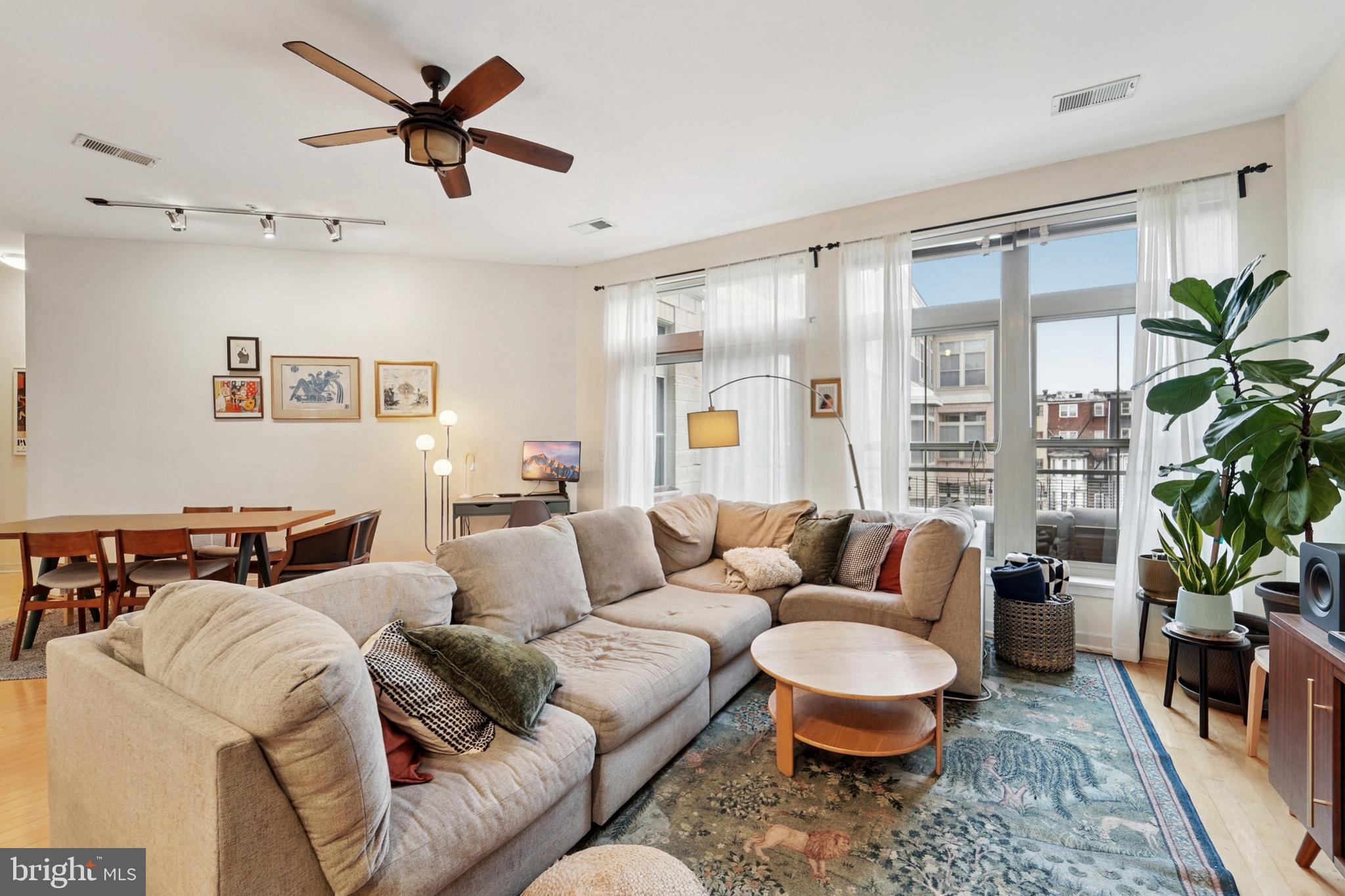 TWELVE09 - Residential